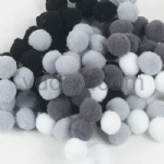 Polyester pom poms