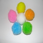 Polyester pom poms