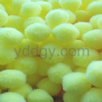 Polyester pom poms