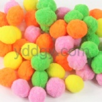 Polyester pom poms